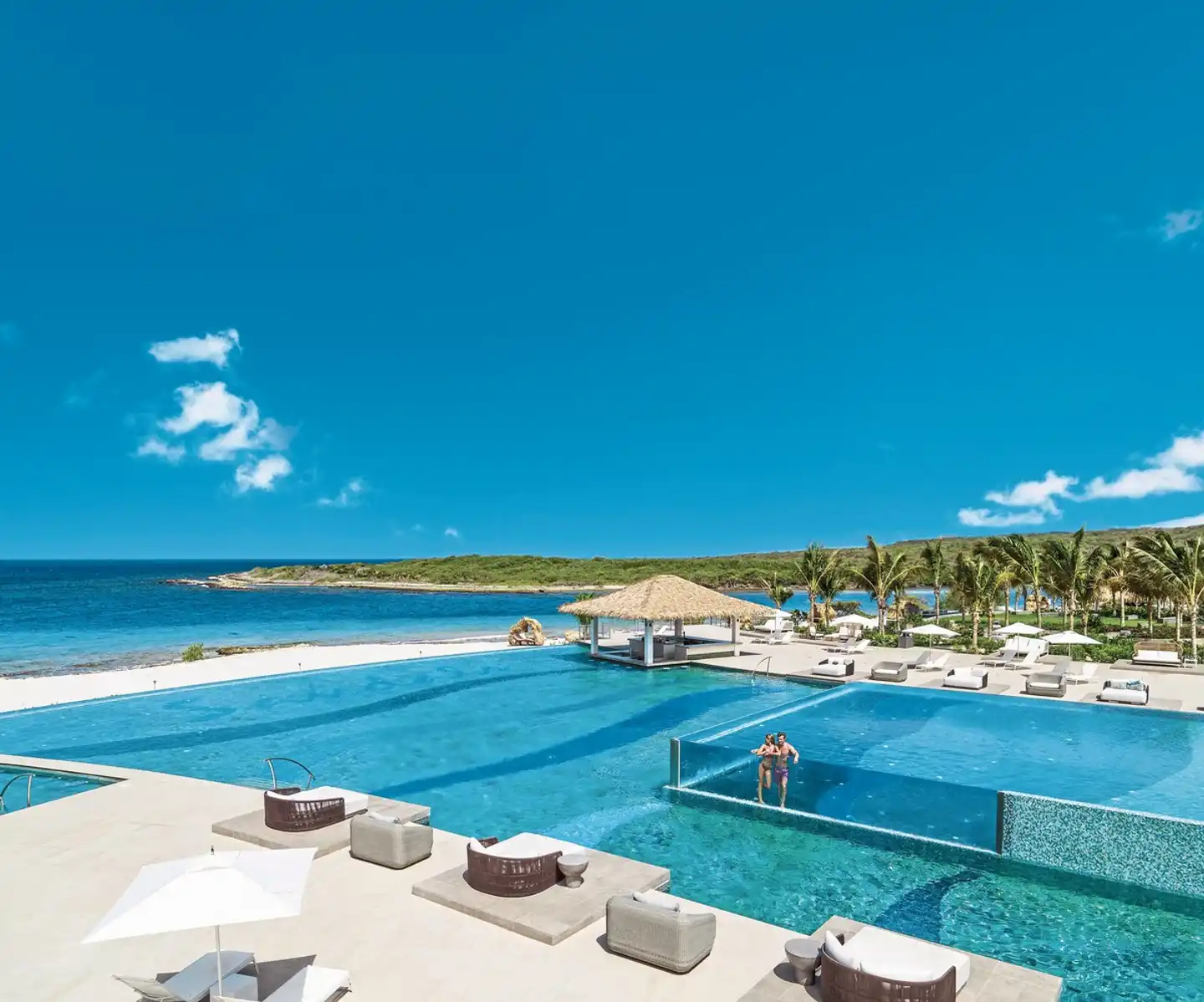 Sandals Royal Curaçao Pool