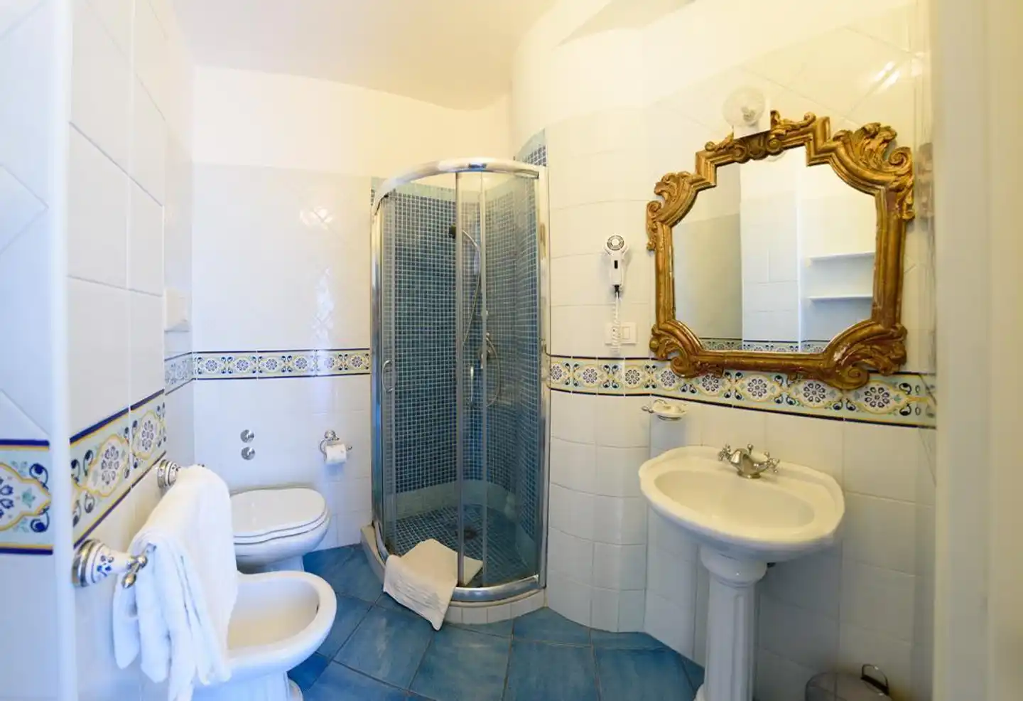 Bussola Badezimmer