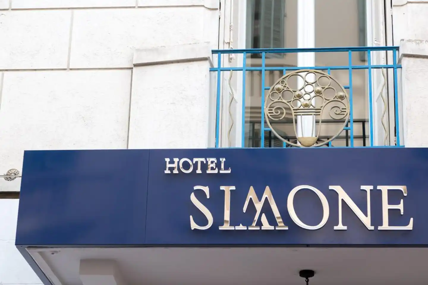 Hotel Simone Lobby