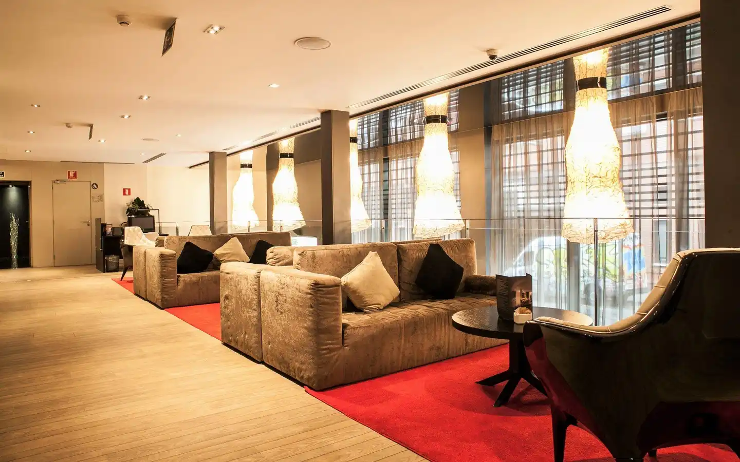 Grums Barcelona Hotel&Spa Lobby