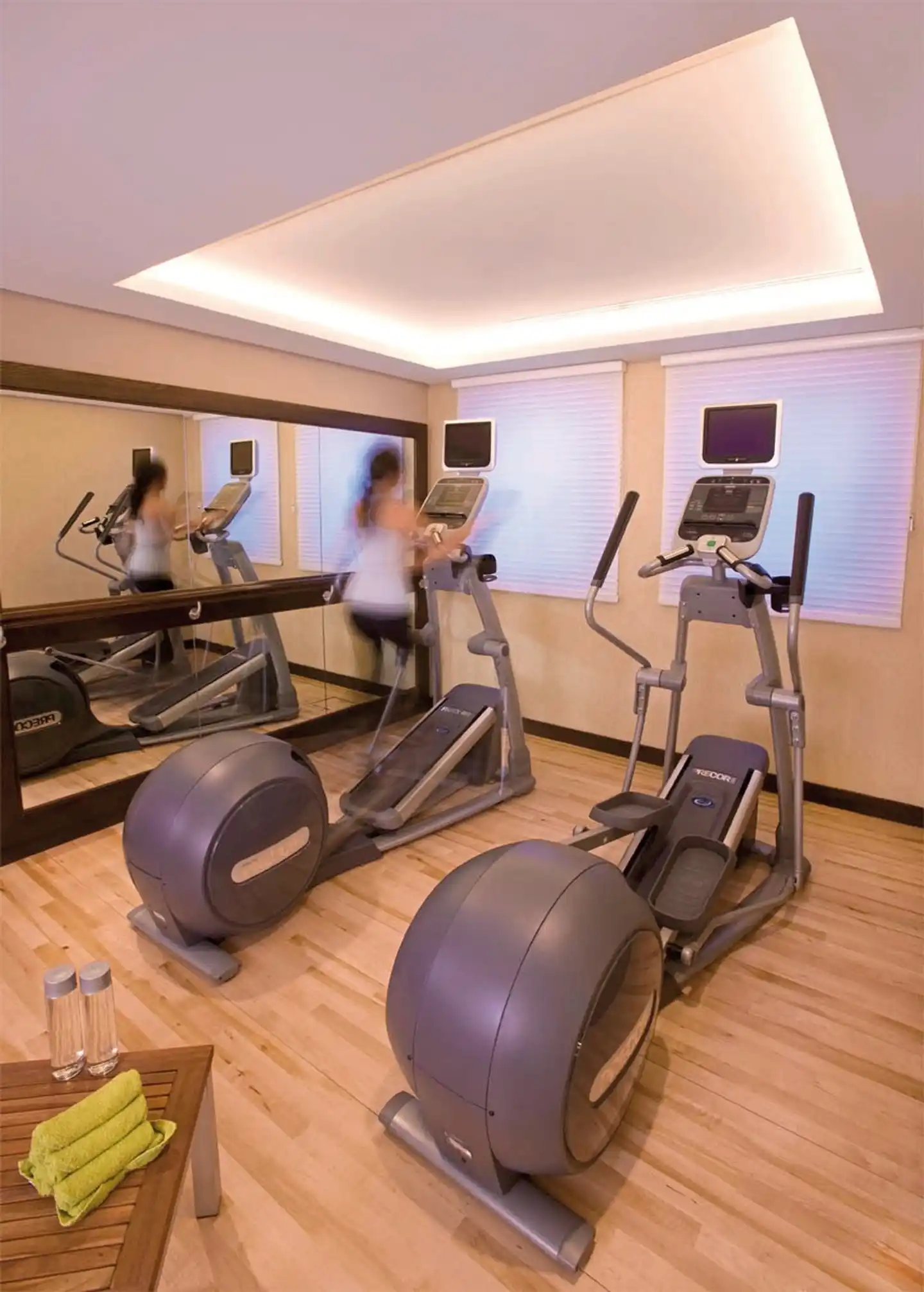 Traders Hotel, Qaryat Al Beri, Abu Dhabi Sport und Entertainment