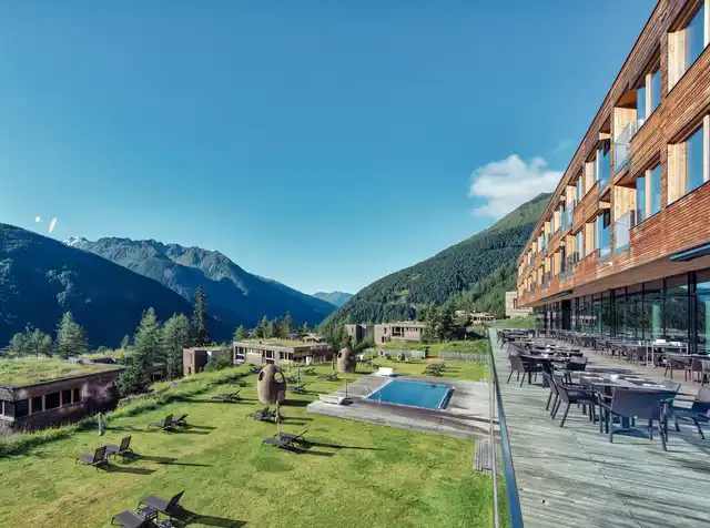 Gradonna Mountain Resort Hotel Aussenansicht