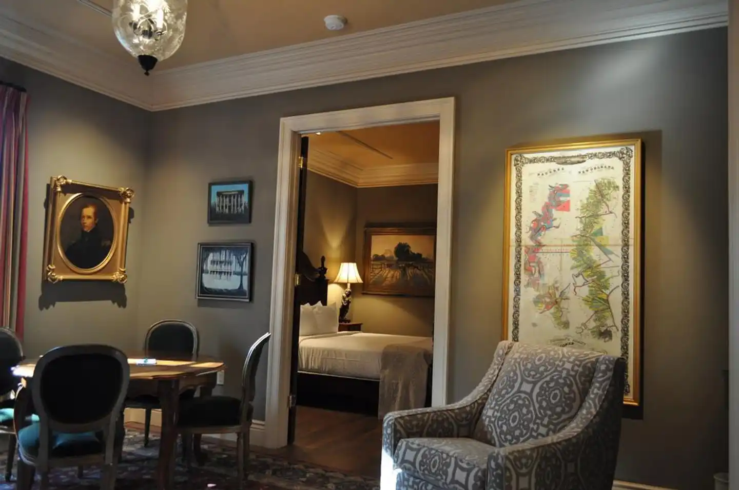 The Inn at Houmas House Lobby