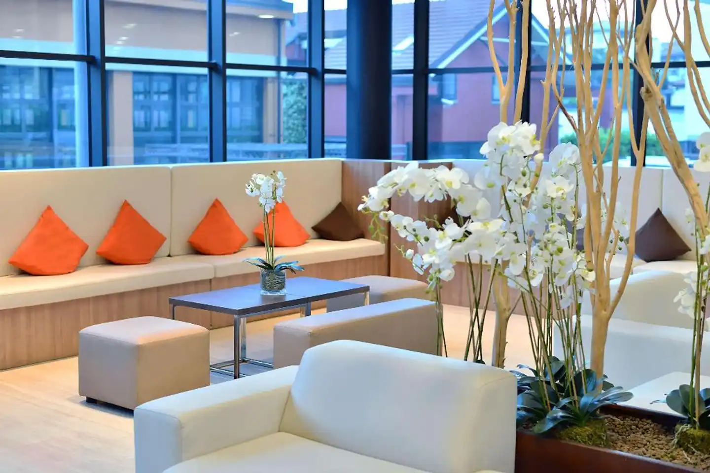 Hilton Garden Inn Milan North Lobby