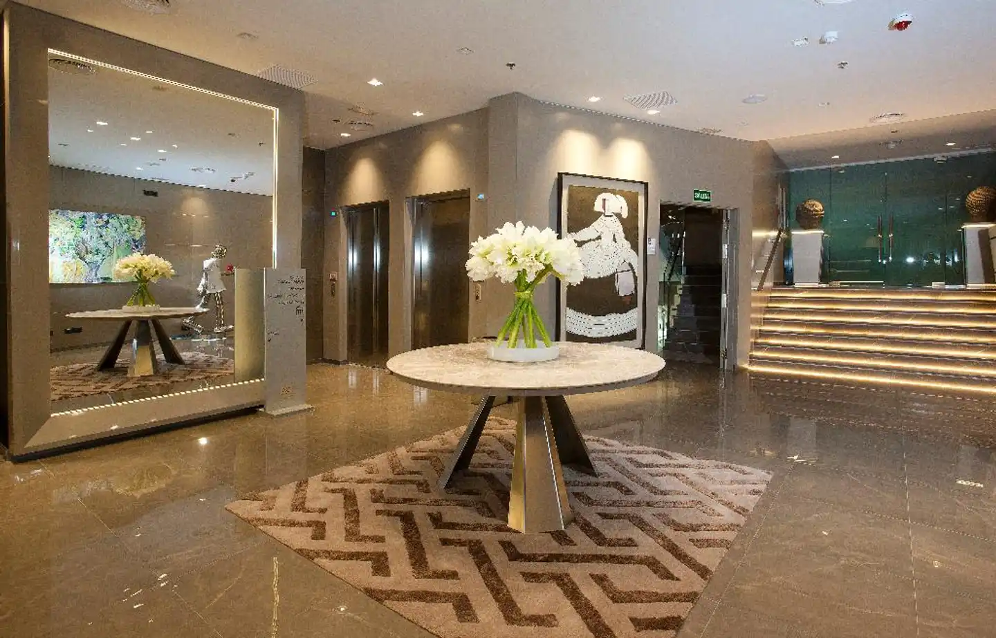 SH Colón Hotel Lobby