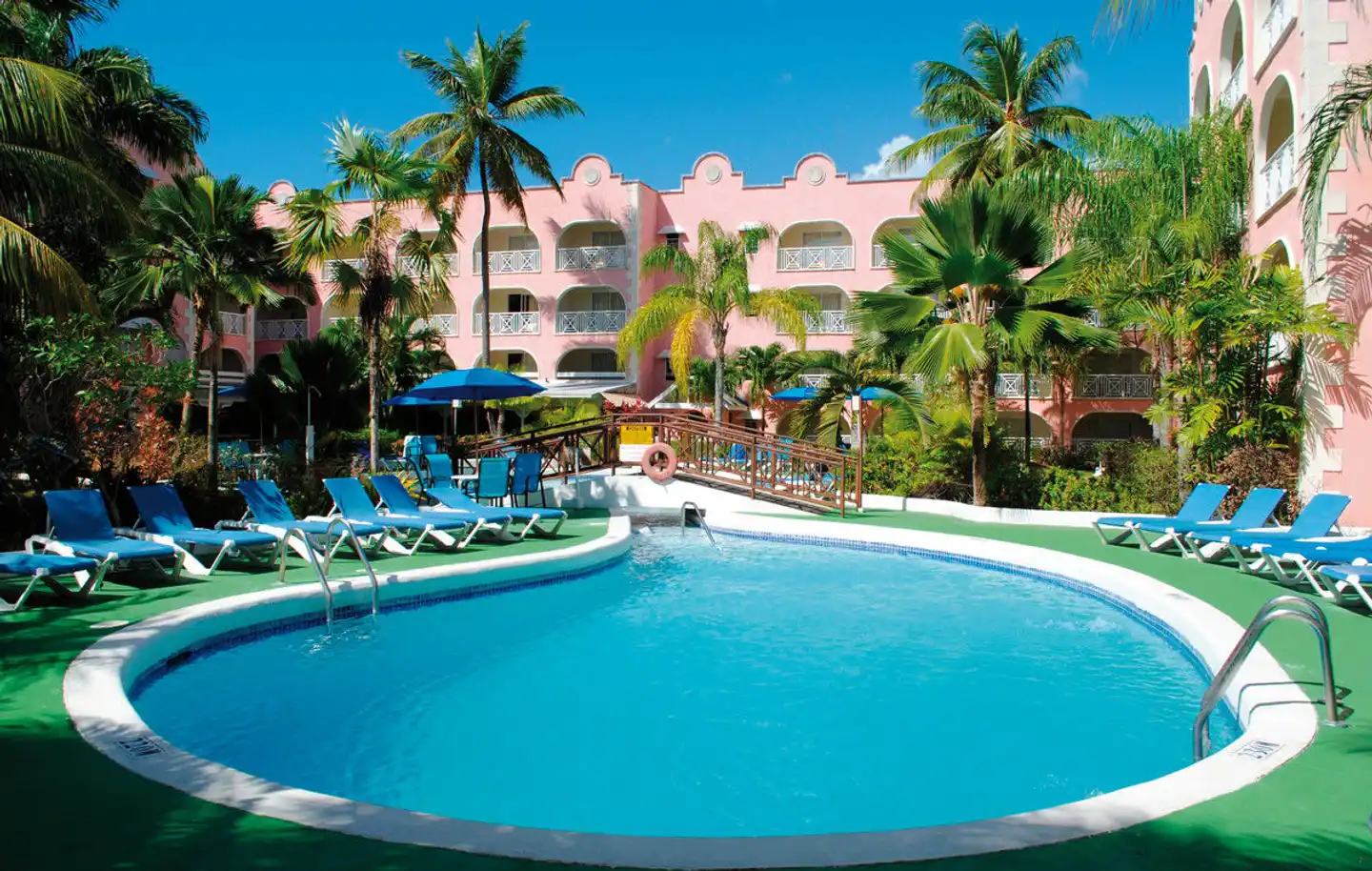 Sunbay Hotel Pool