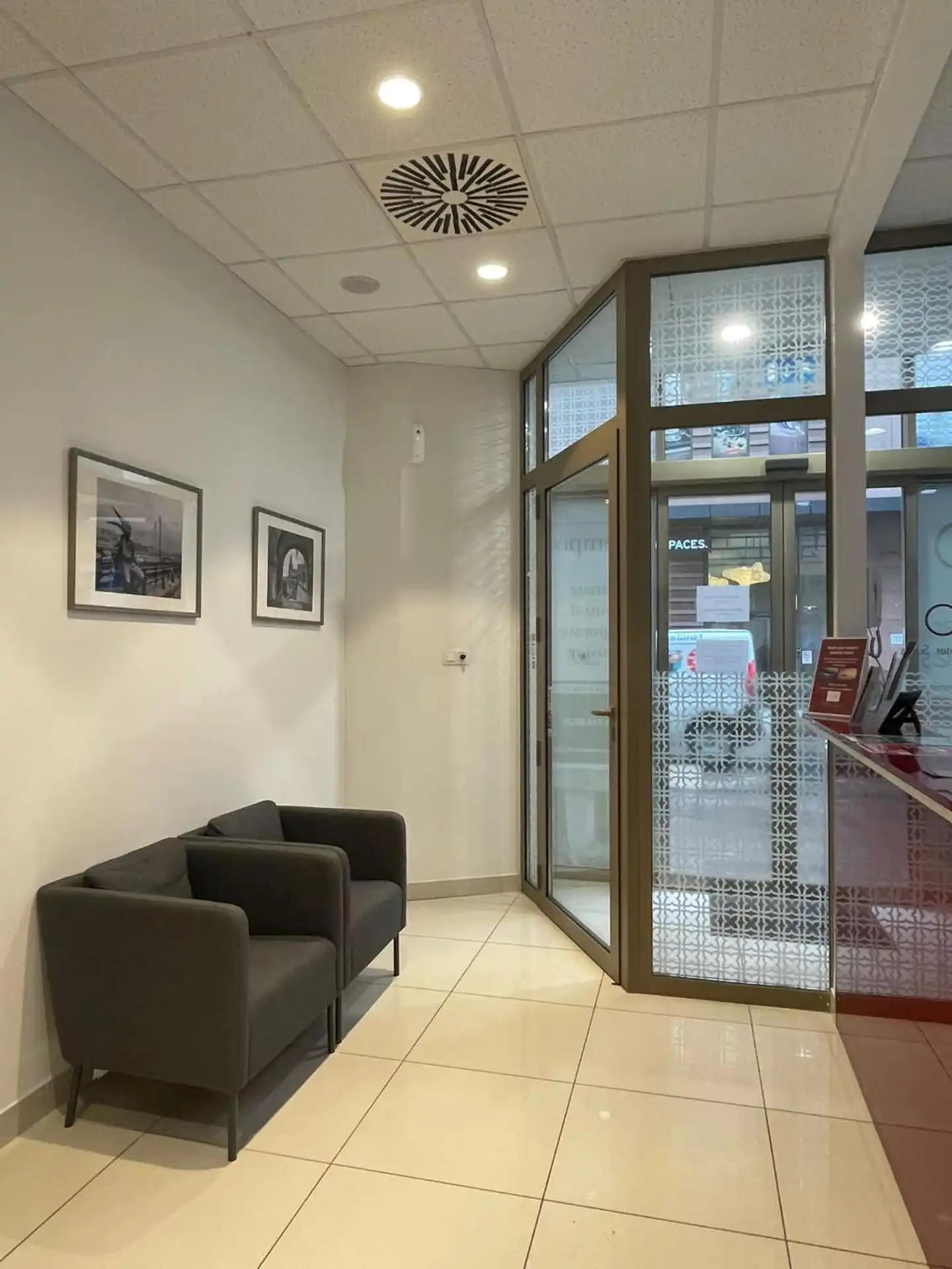 Corvin Center Suites Lobby