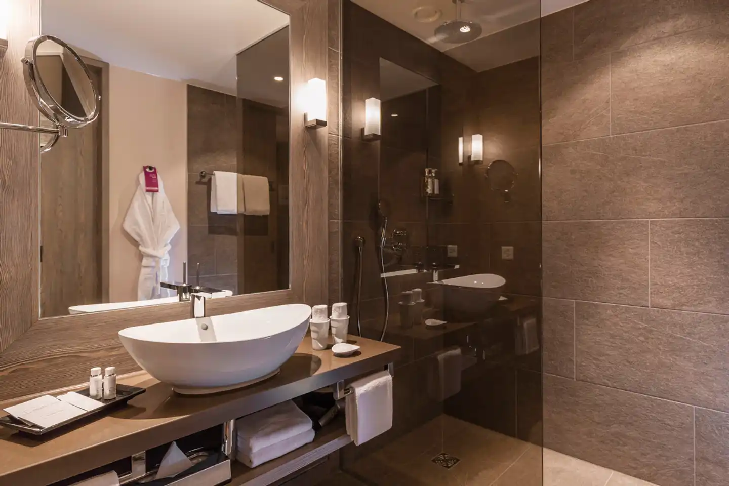 AMERON Davos Swiss Mountain Resort Badezimmer