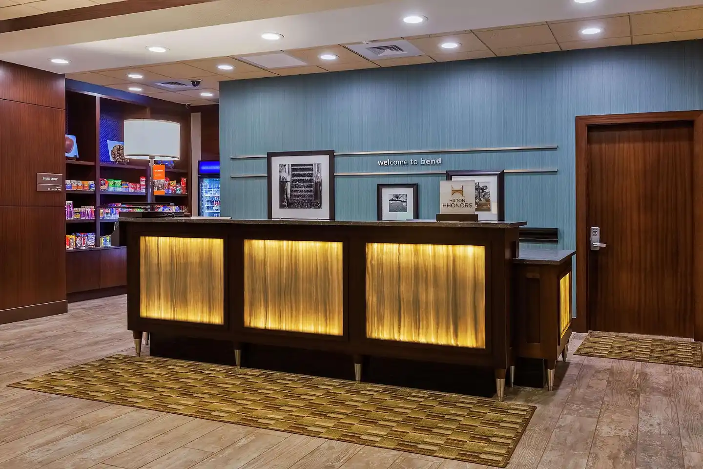 Hampton Inn & Suites Bend Lobby