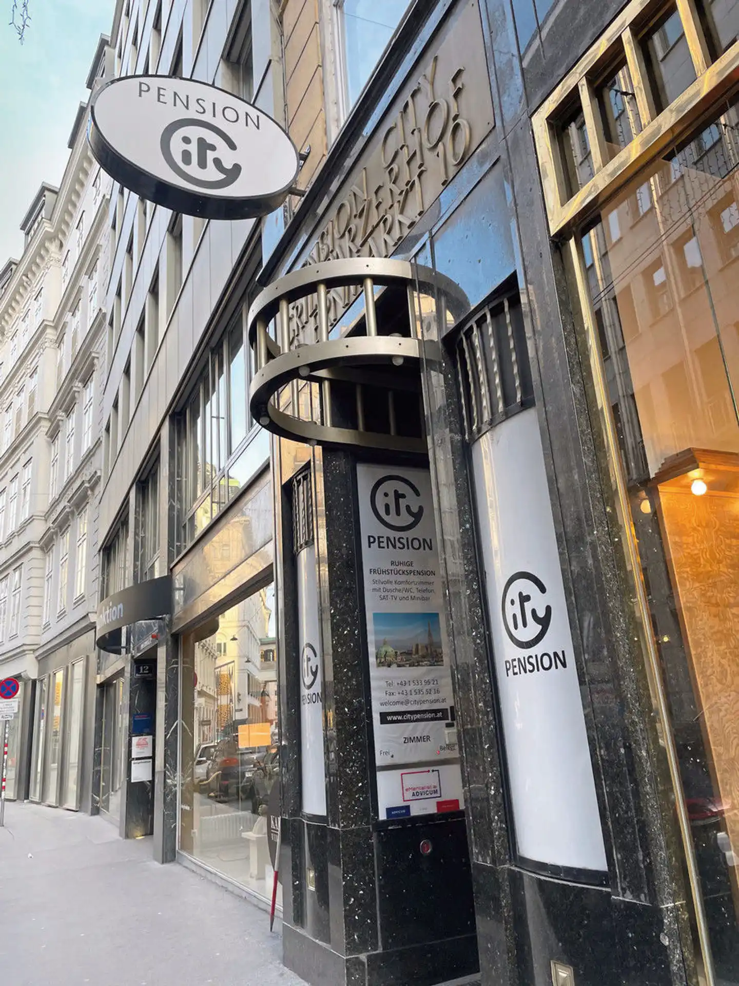 City Pension Stephansplatz Aussenansicht