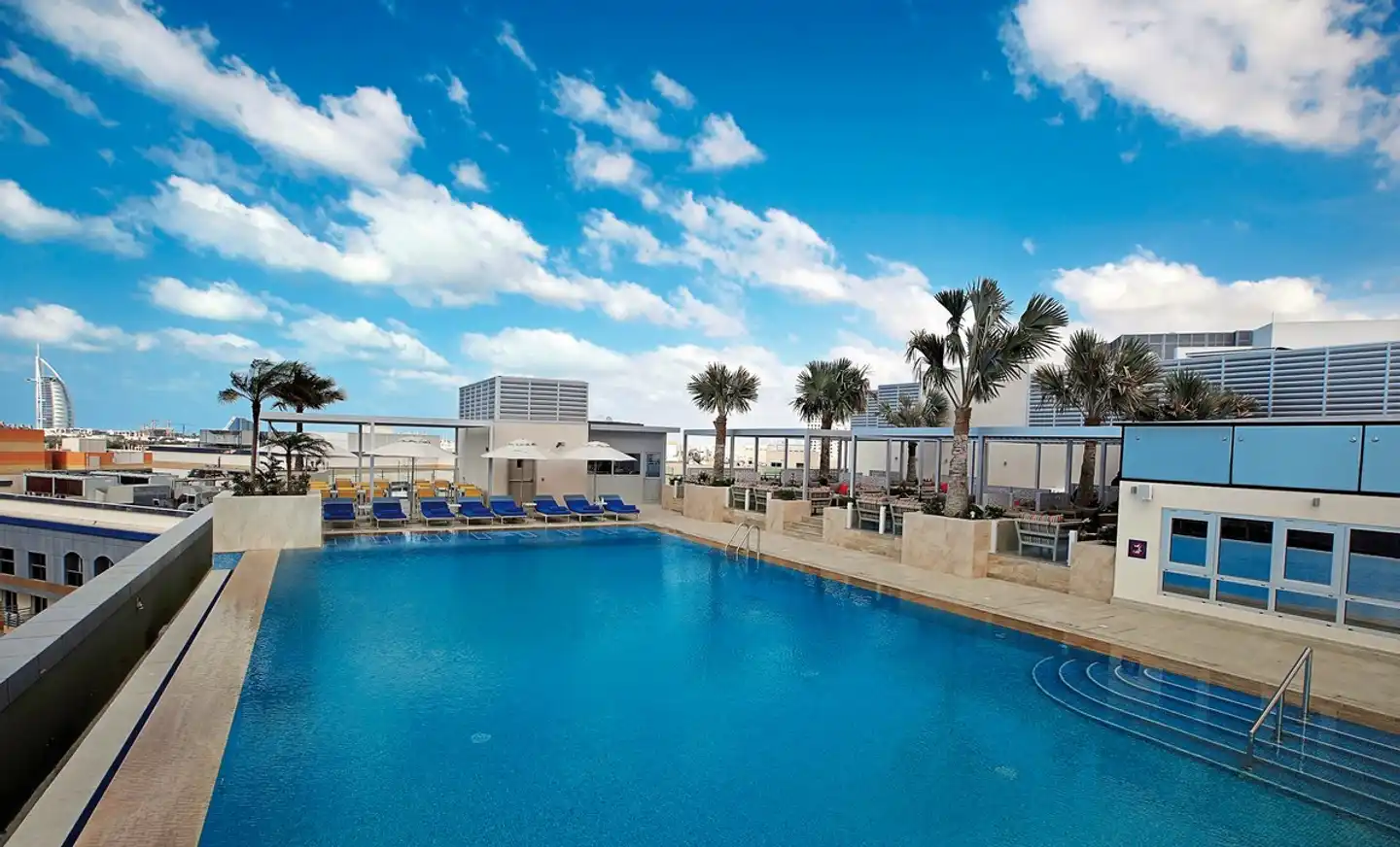 Grand Cosmopolitan Hotel Pool