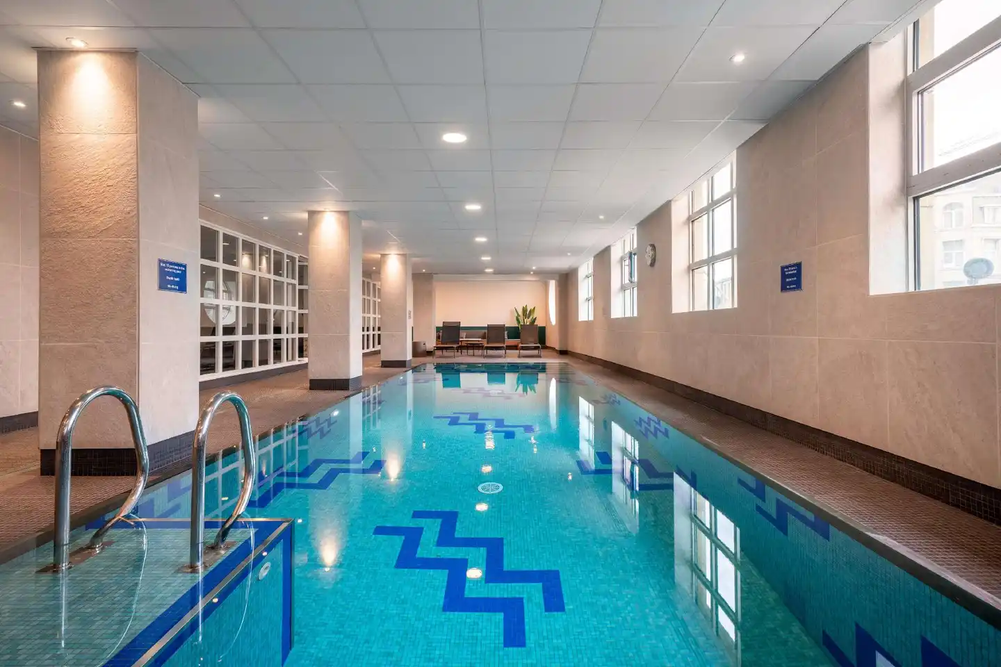 Radisson Blu Astrid Hotel, Antwerp Hallenbad