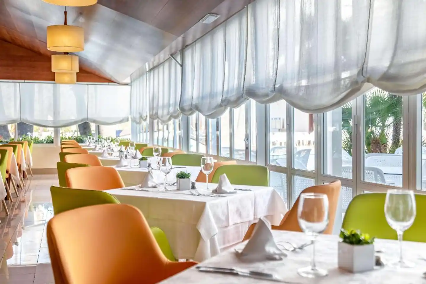 Viva Eden Lago Restaurant