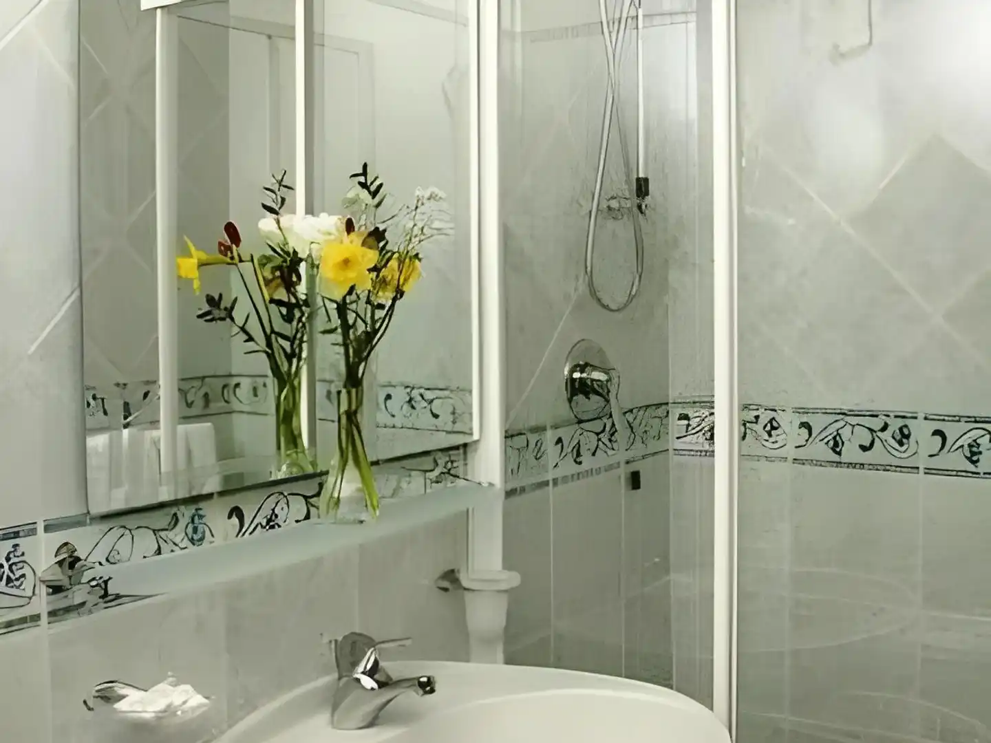Orazia Hotel Badezimmer