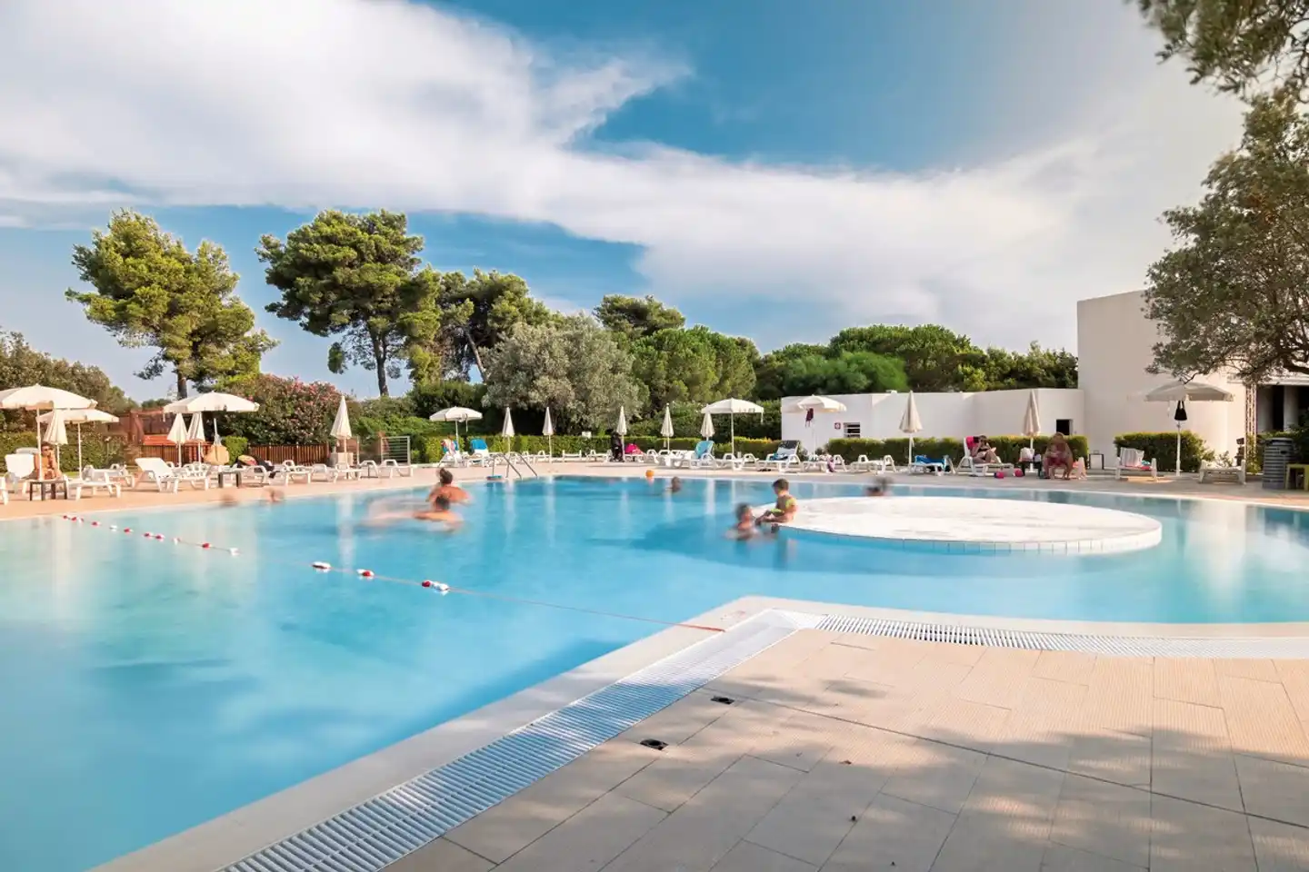 TH Simeri Pool