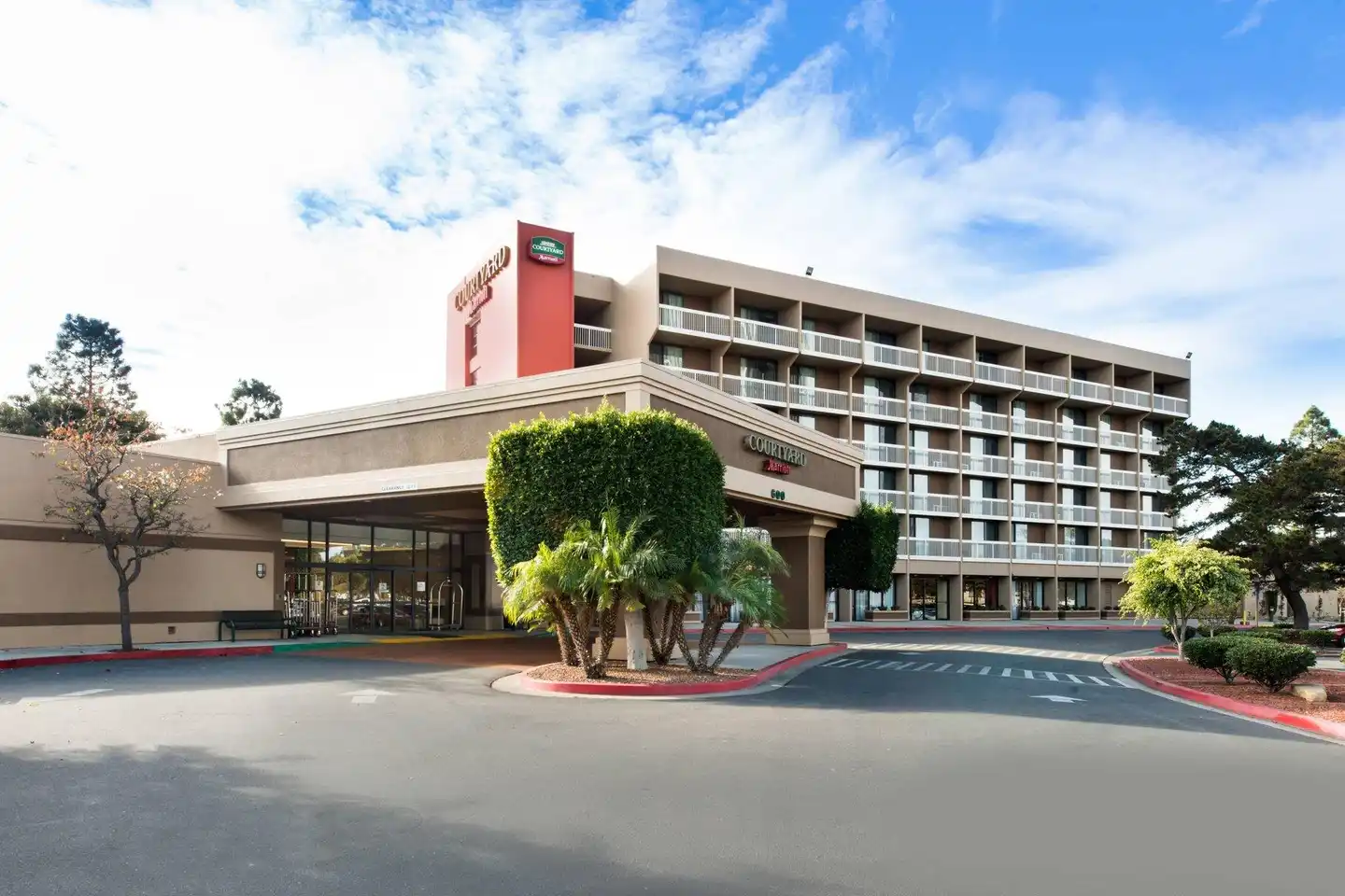 Courtyard by Marriott Oxnard Ventura Aussenansicht