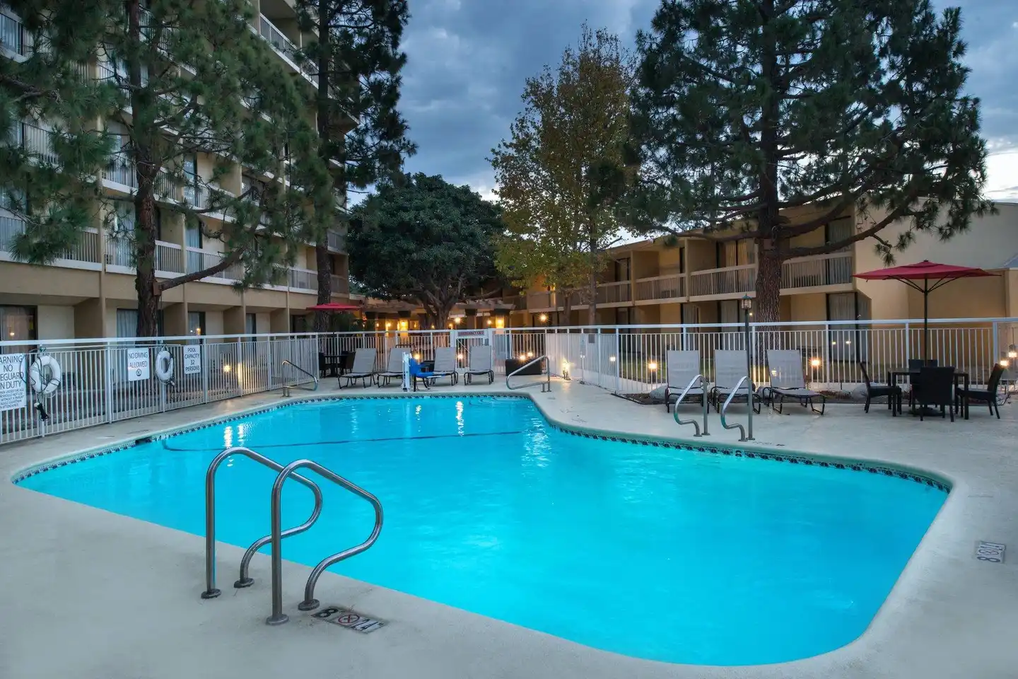 Courtyard by Marriott Oxnard Ventura Pool
