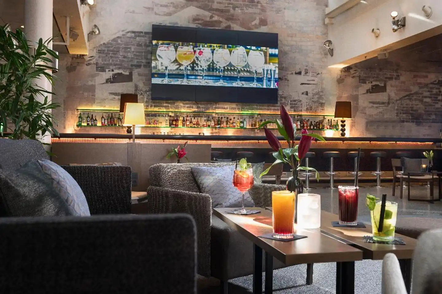 Holiday Inn Berlin - City West Bar