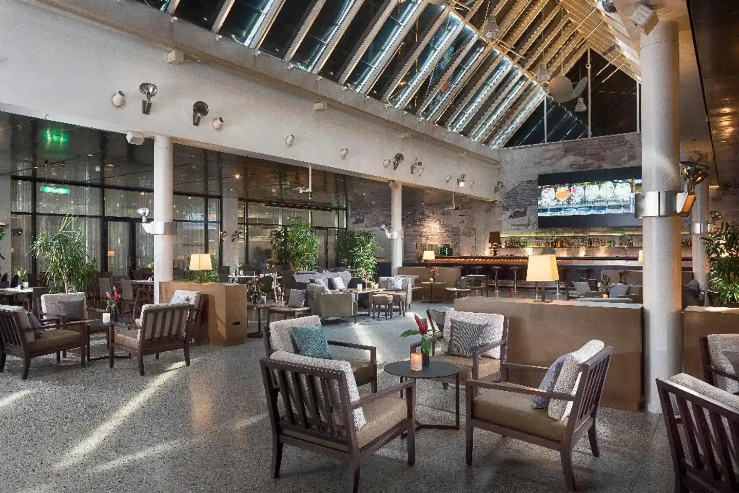Holiday Inn Berlin - City West Bar