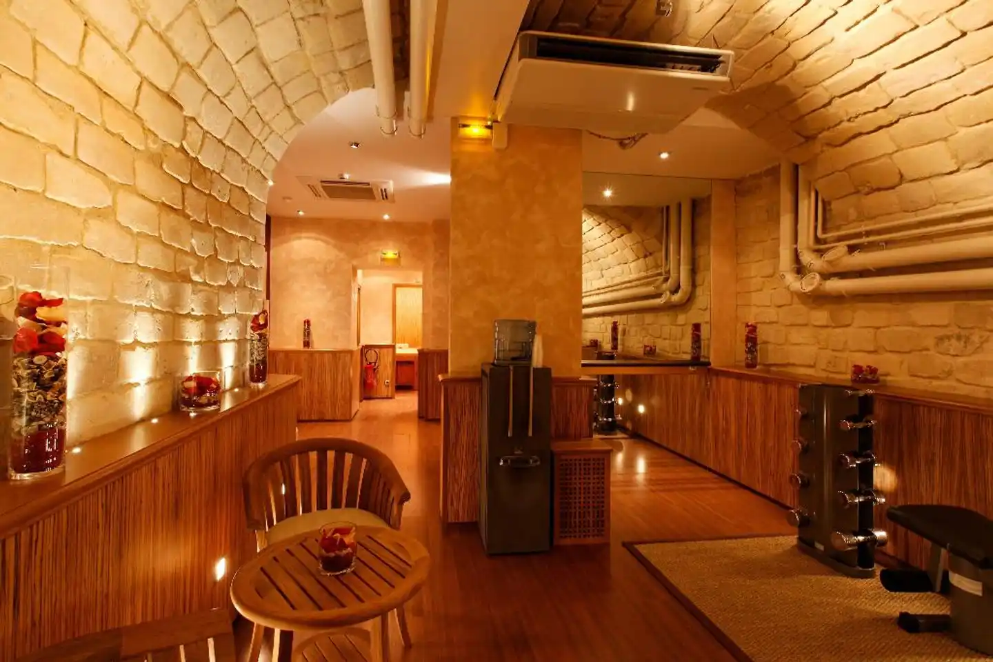 Rochester Champs Elysees Lobby