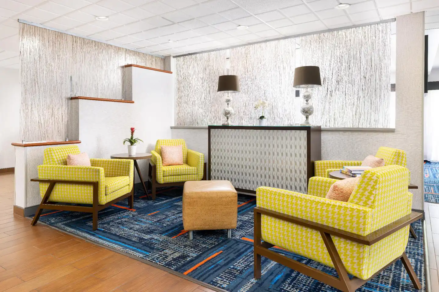 Hampton Inn Naples-Central Lobby