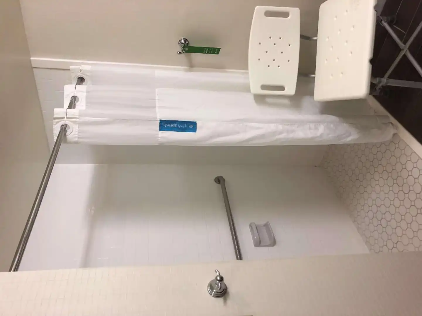 Hampton Inn Vero Beach Badezimmer