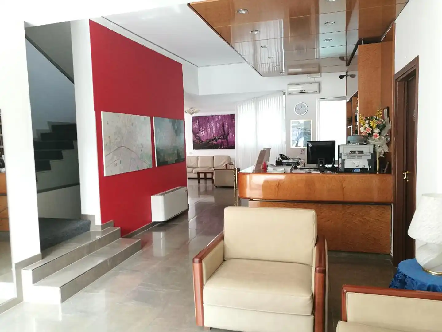 Aurora Lobby