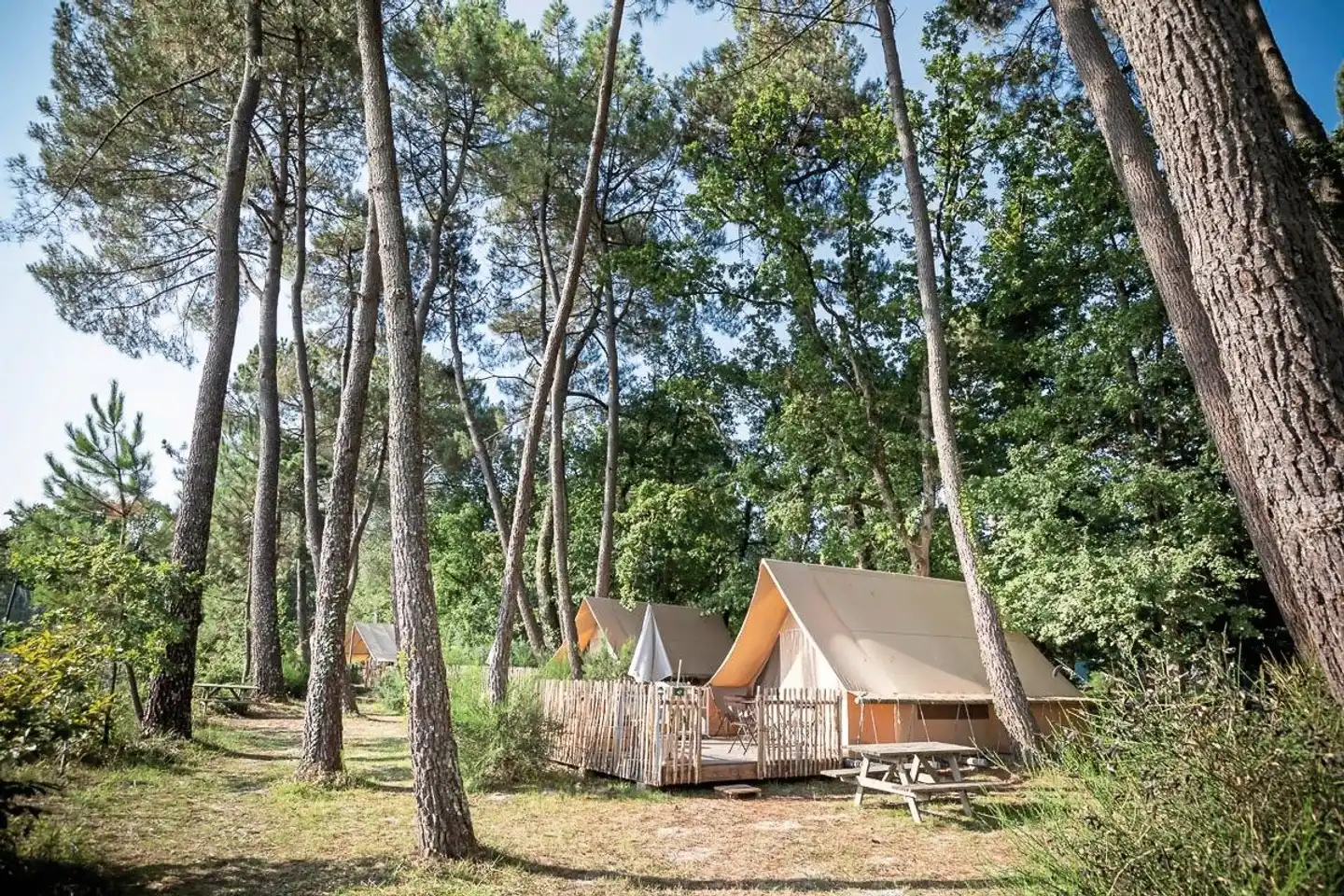 Village Huttopia Lac de Rillé Garten
