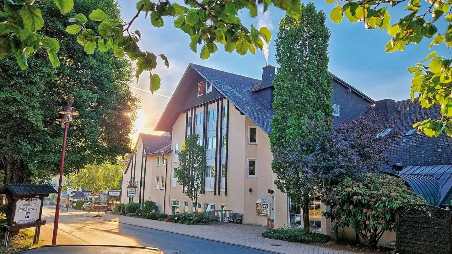 Landhotel Henkenhof Aussenansicht