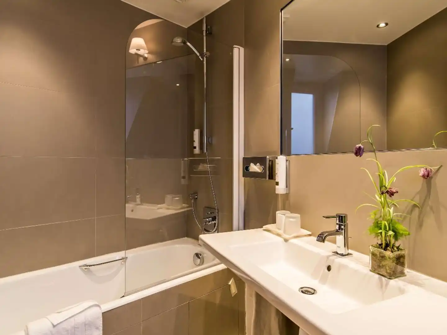 Hôtel Louison Badezimmer