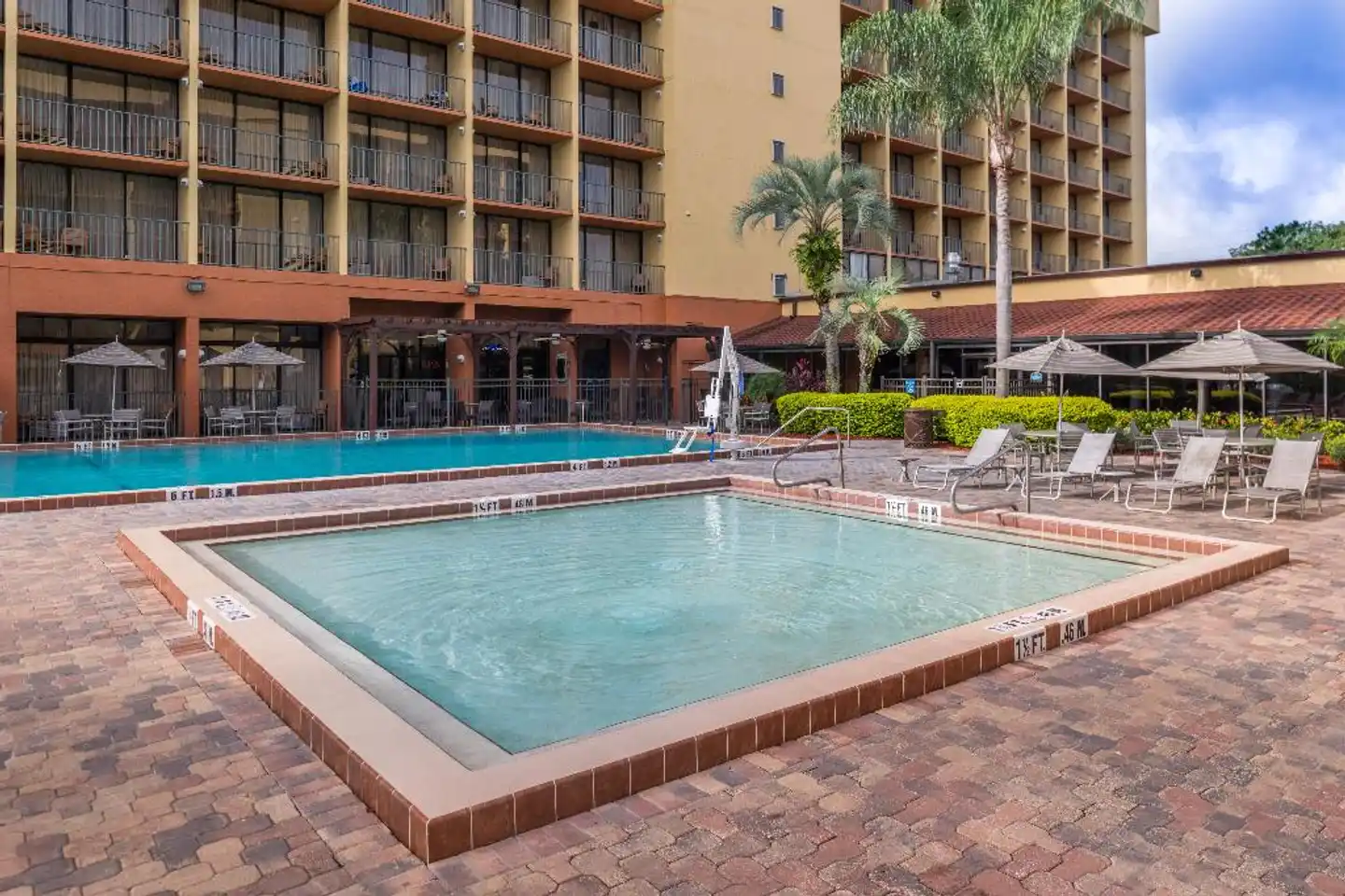 Holiday Inn & Suites Orlando SW - Celebration Area Pool
