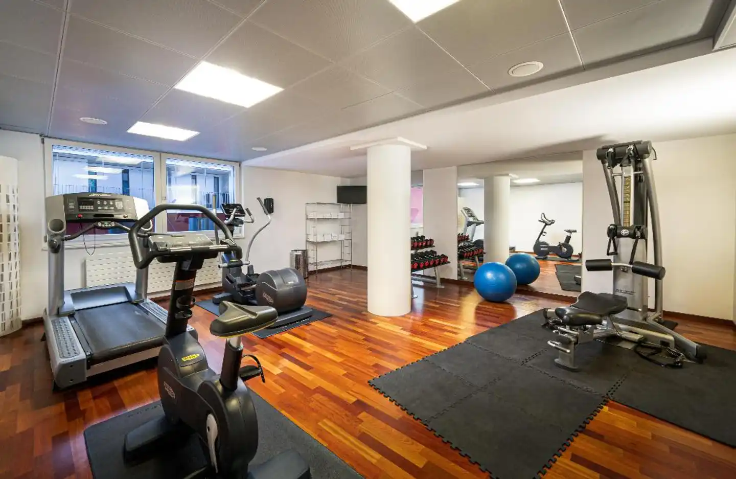 Holiday Inn Zürich - Messe Sport und Entertainment