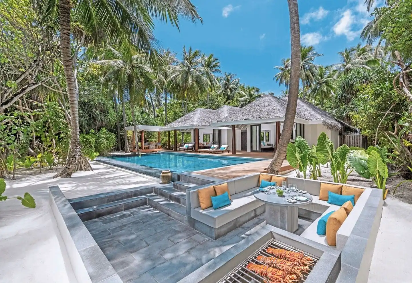 Anantara Kihavah Maldives Villas Pool
