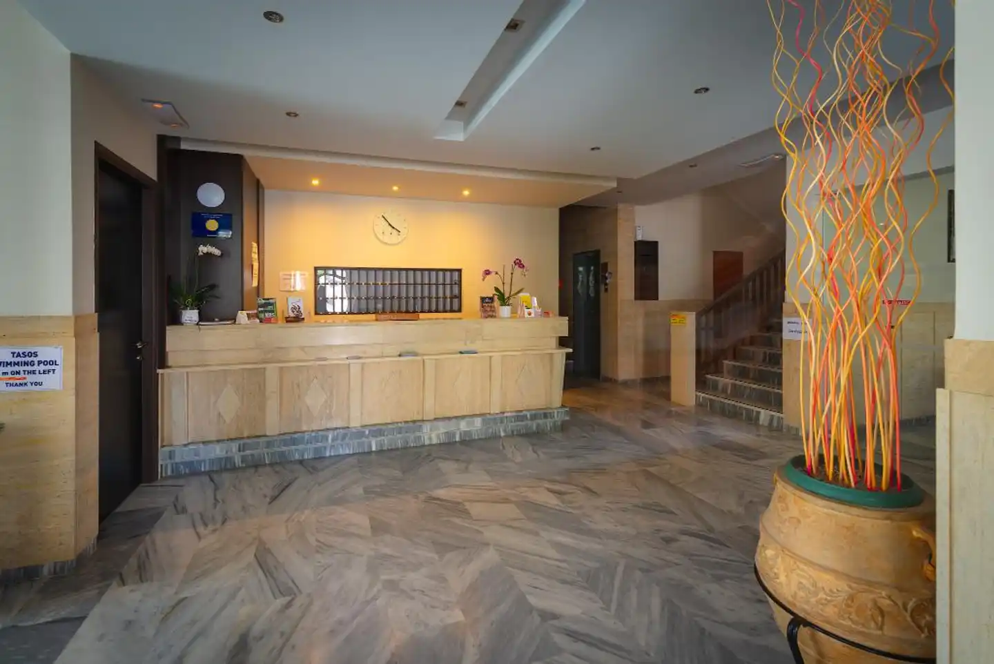 Dimitris Paritsa Hotel Lobby