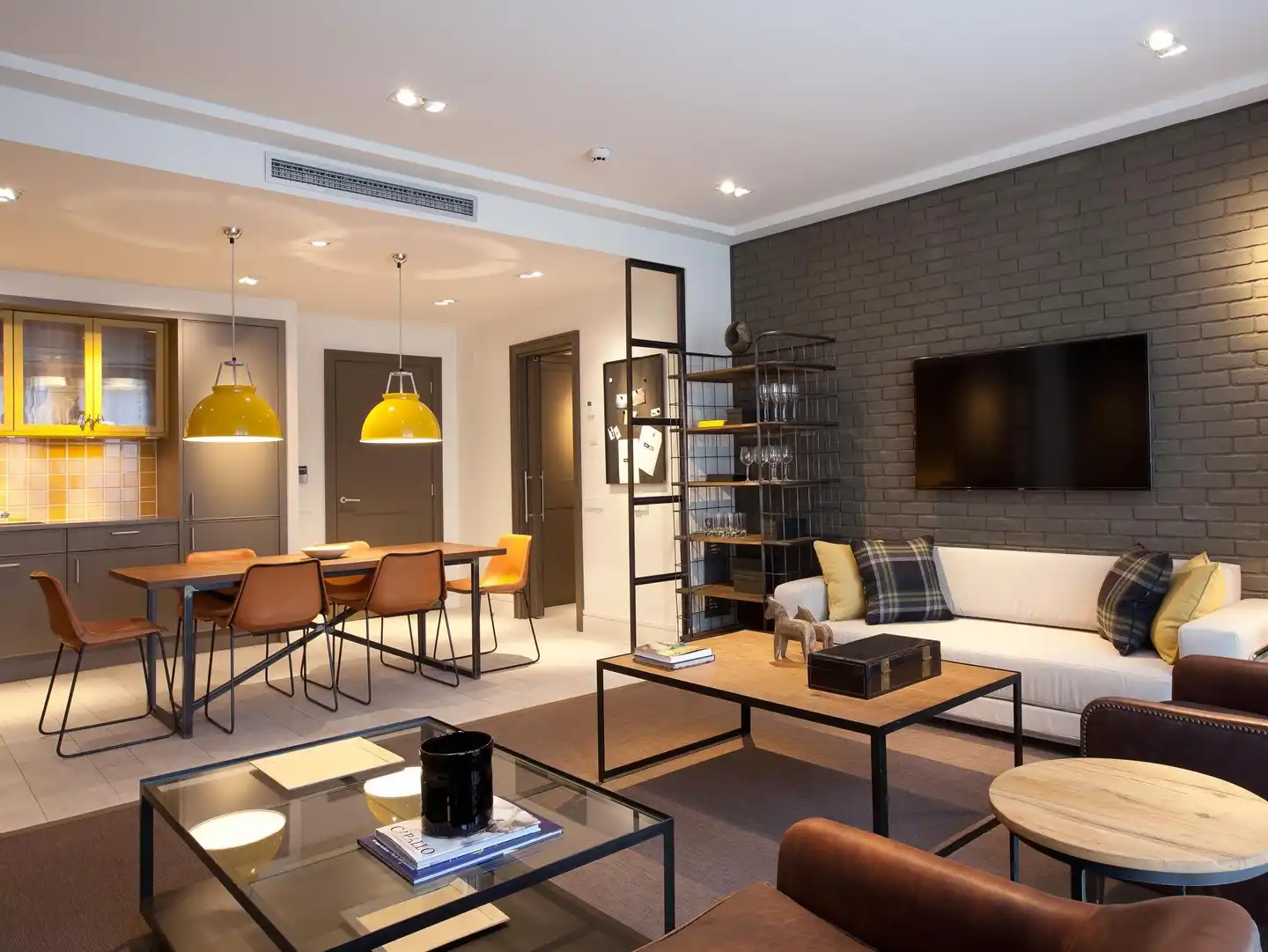 Midtown Apartments Lobby