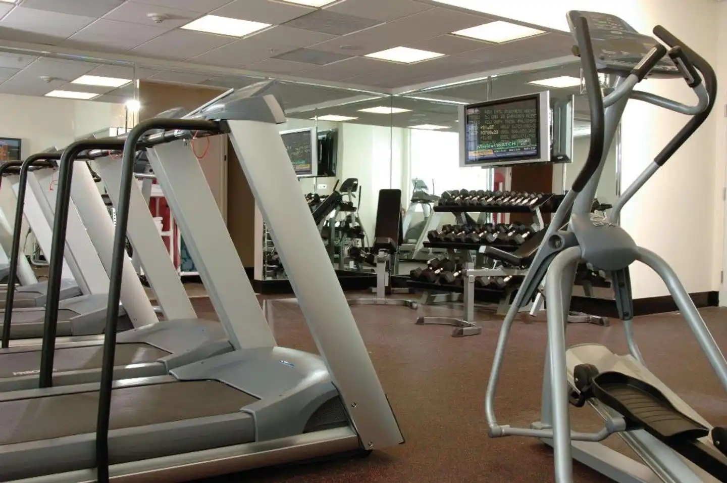 Gallery ONE - A DoubleTree Suites by Hilton Hotel Sport und Entertainment