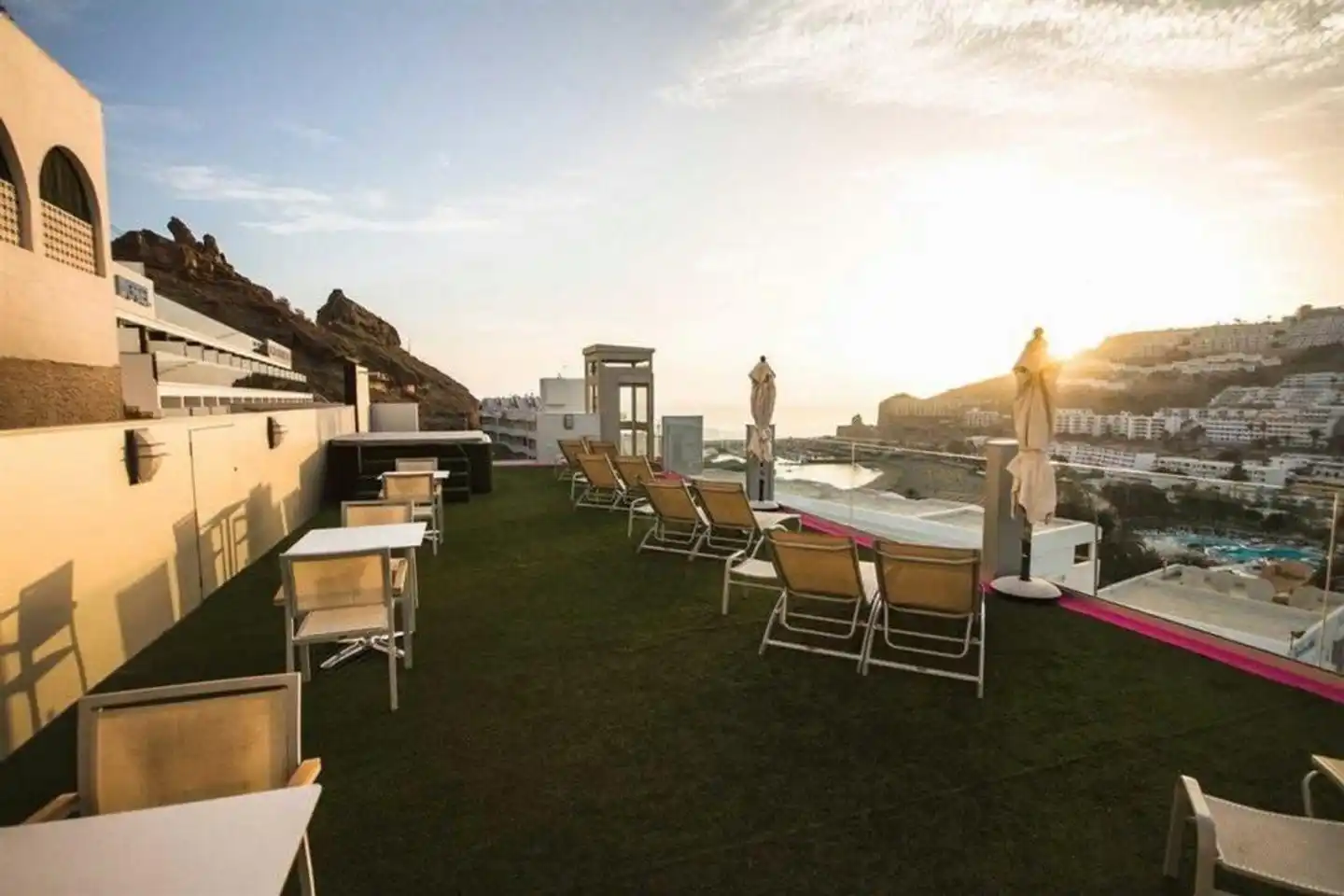 IG Nachosol Atlantic & Yaizasol by Servatur Terrasse