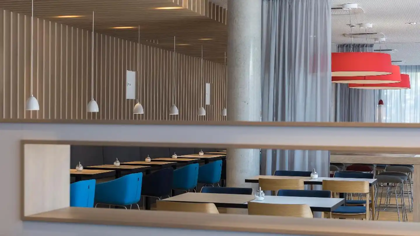 Holiday Inn Express Wiesbaden Lobby