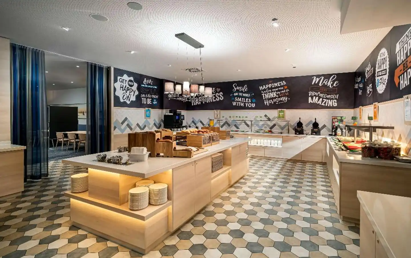 Hampton by Hilton Kiel Bar