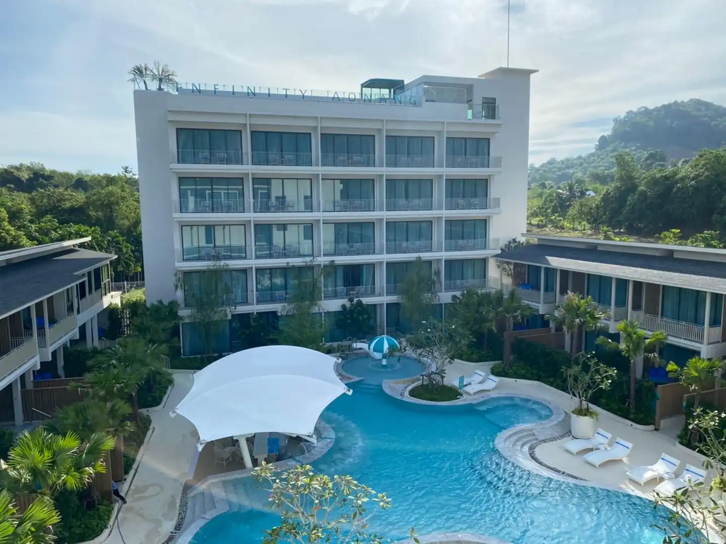 Infinity Aonang Krabi Hotel Aussenansicht