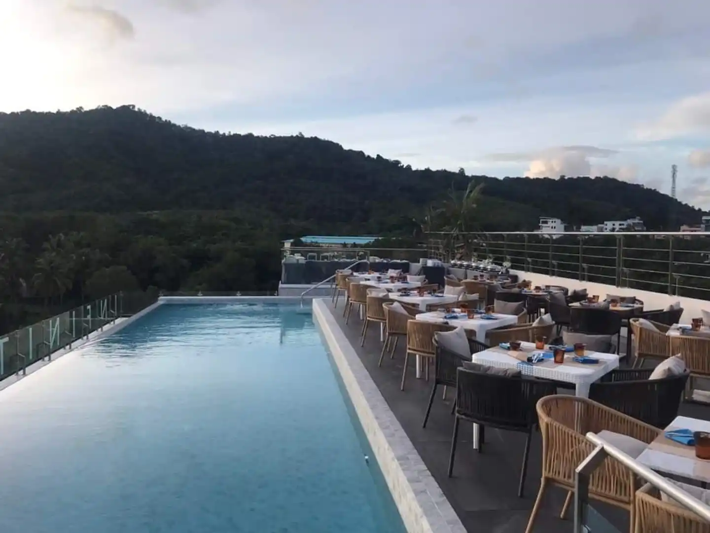 Infinity Aonang Krabi Hotel Terrasse