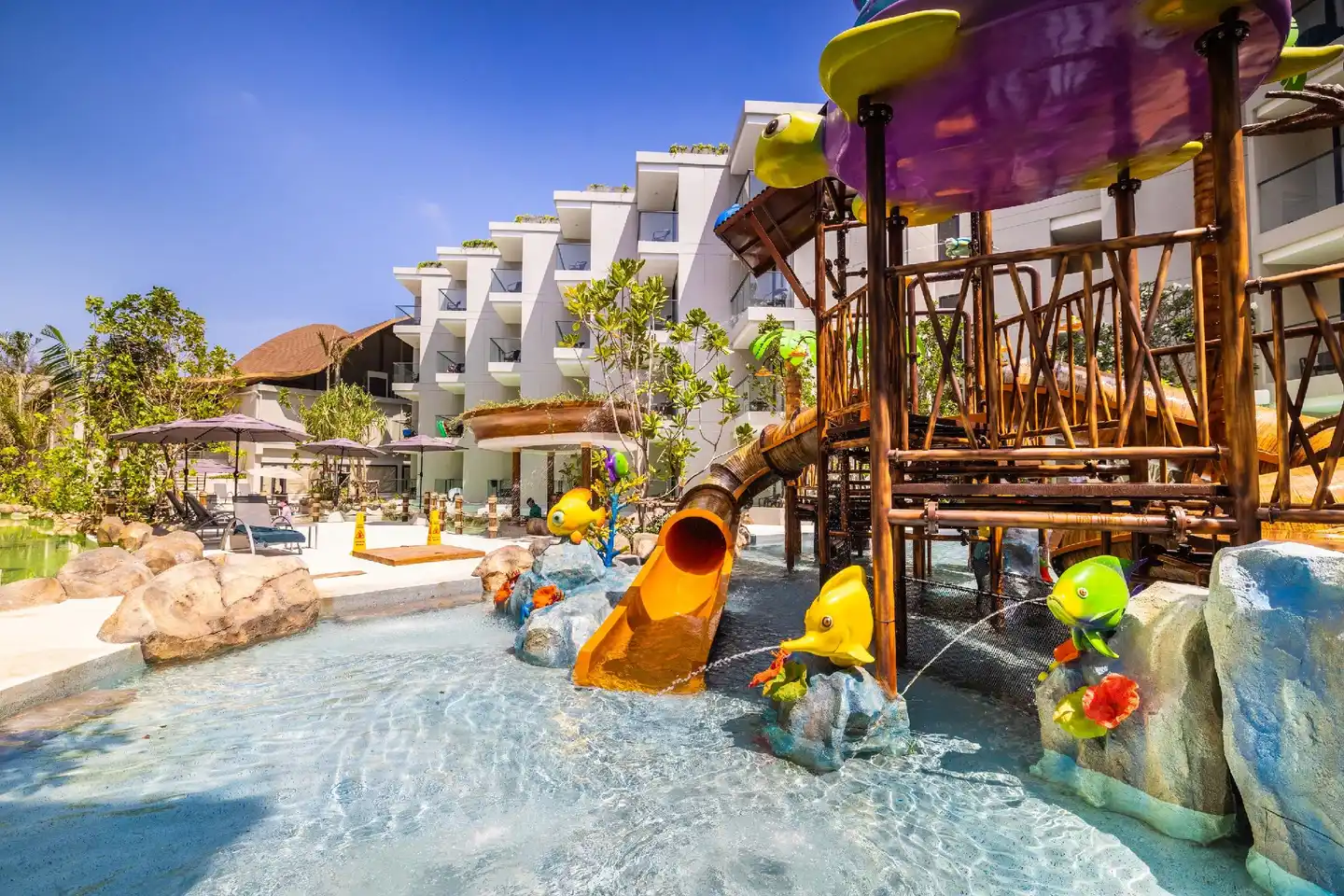 Phuket Emerald Beach Resort Pool