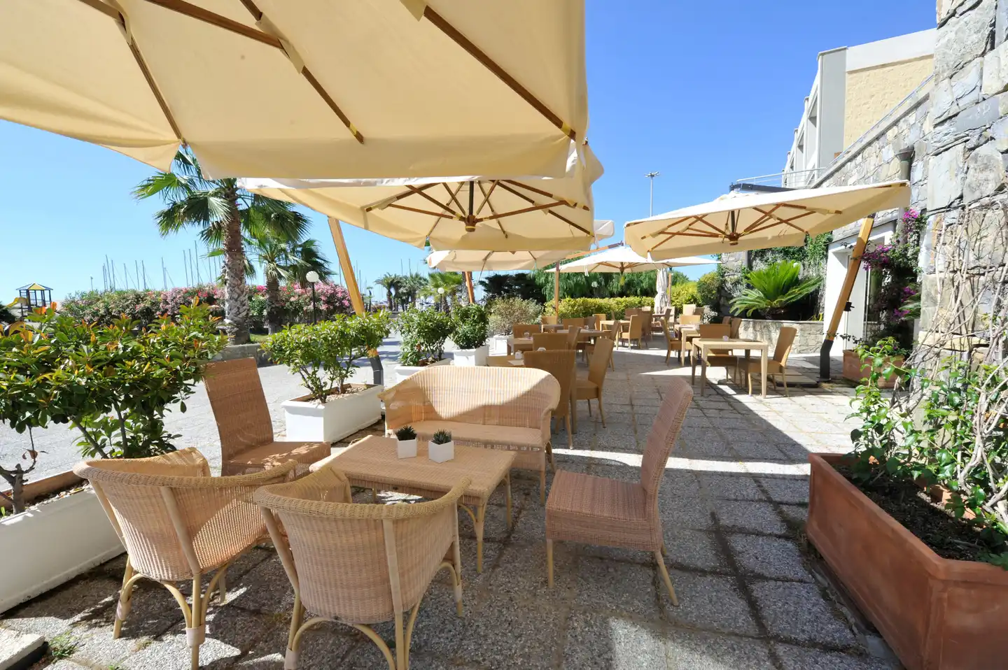 Aregai Marina Hotel & Residence Terrasse
