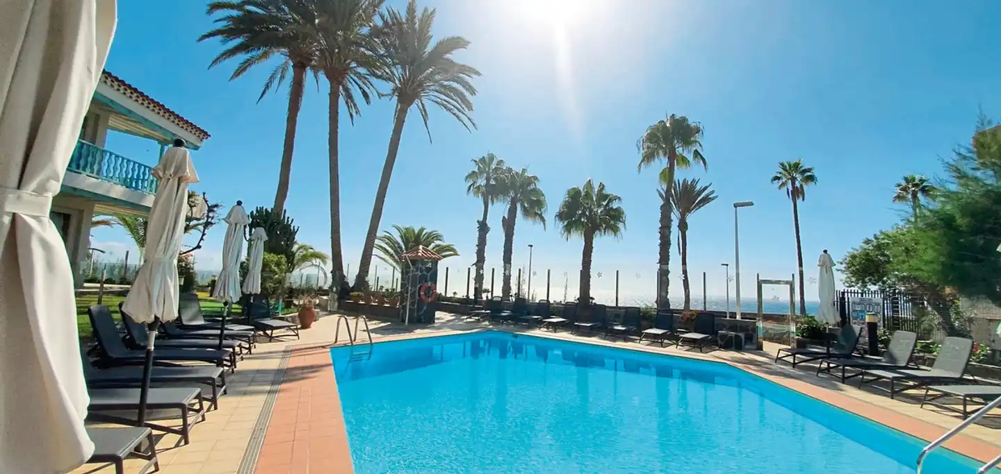 Casas Carmen Pool