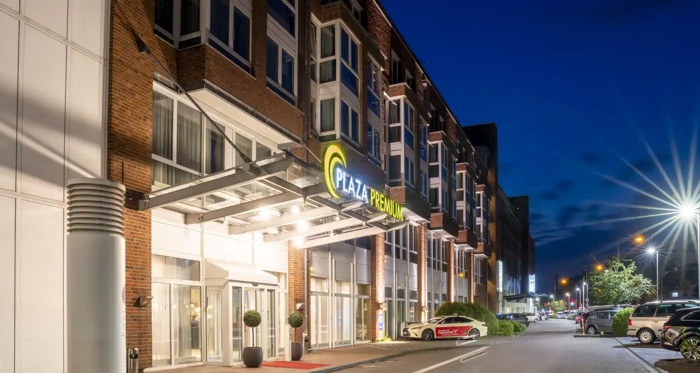 PLAZA Premium Köln Aussenansicht