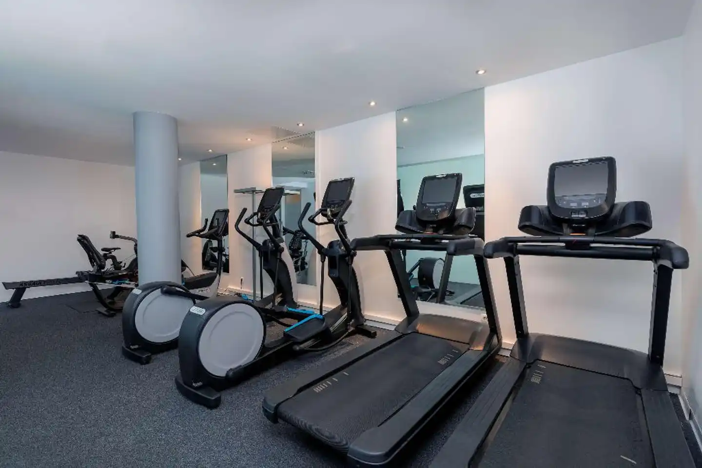 DoubleTree by Hilton Frankfurt Niederrad Sport und Entertainment