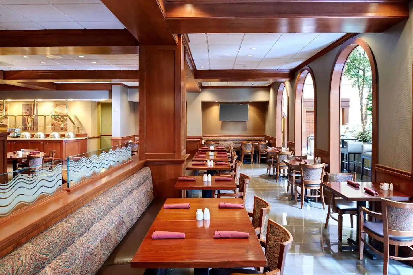 DoubleTree by Hilton Dearborn Restaurant