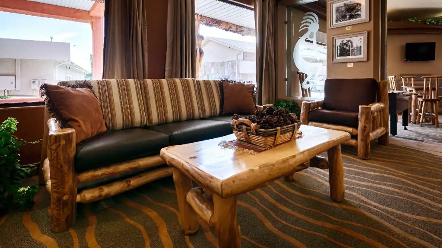 Best Western East Zion Thunderbird Lodge Lobby