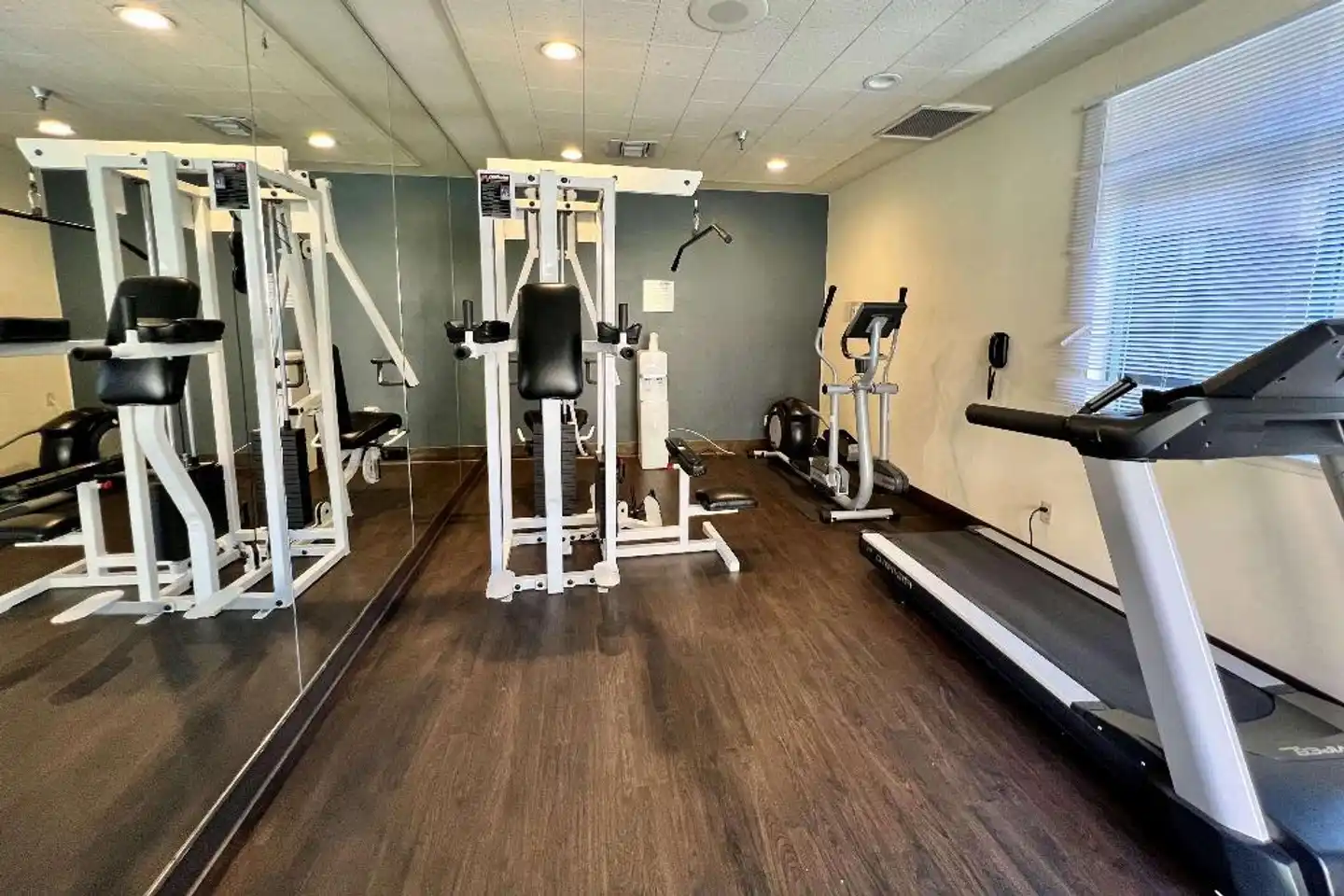 Ramada Suites by Wyndham San Diego Sport und Entertainment