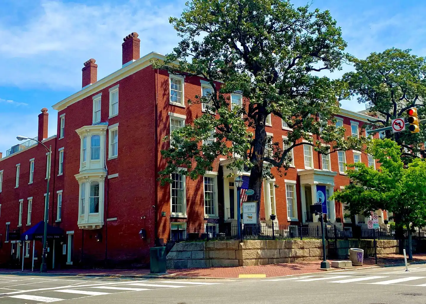 Linden Row Inn Aussenansicht
